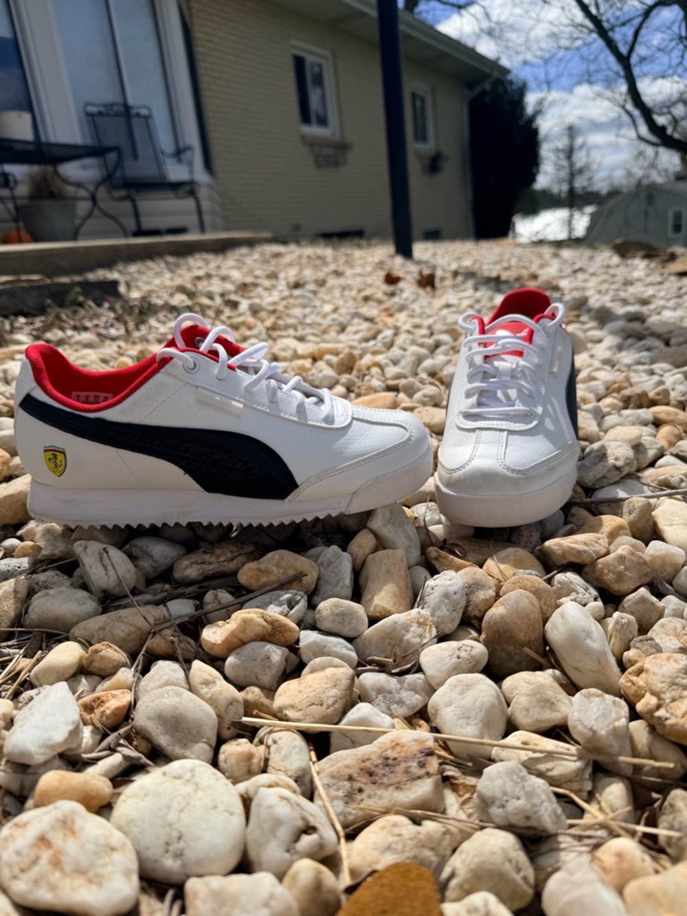 Puma White Sneakers with Black Stripe and Red Lining